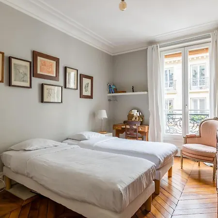 Veeve - Muted Beauty In Batignolles Apartmán