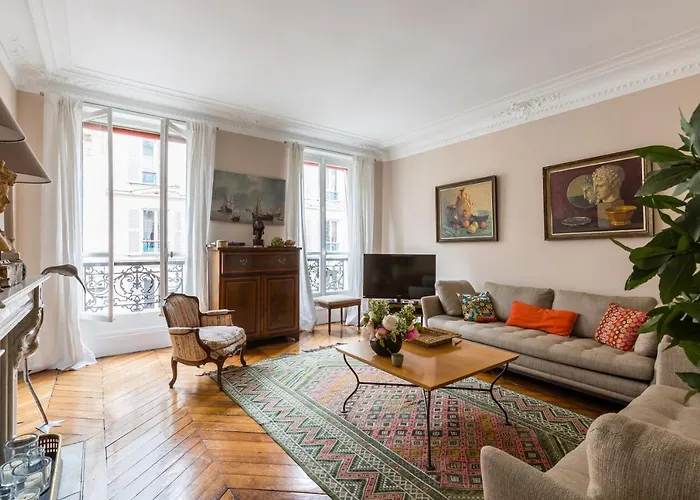 Appartement Veeve - Muted Beauty In Batignolles Paris