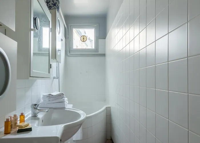 Appartement Veeve - Muted Beauty In Batignolles *